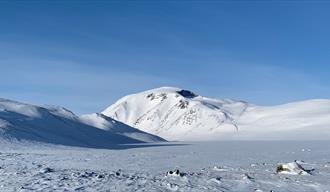 Topptur på ski: Besshøe (2258 m.o.h.)