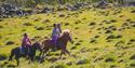 Horseback riding with Fjelleventyret.