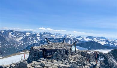 Galdhøpiggen | Hiking from Spiterstulen Mountain Lodge