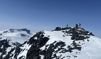 Topptur på ski: Store Bukkeholstinden (2213 m.o.h.)