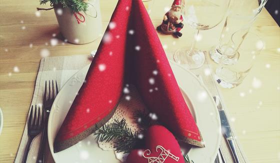 Julelunsj med tradisjonelt koldtbord | Fossheim