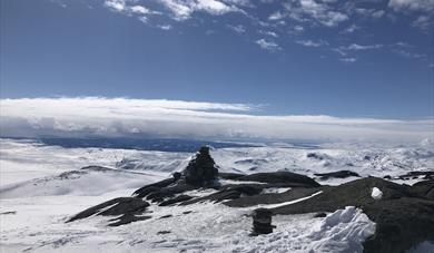 Topptur på ski: Rasletinden (2105 m.o.h.)