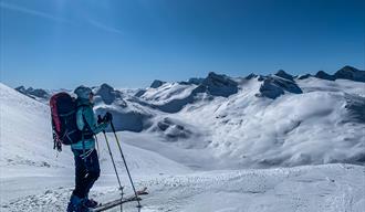 Topptur på ski: Store Tverrbottinden (2161 m.o.h.)