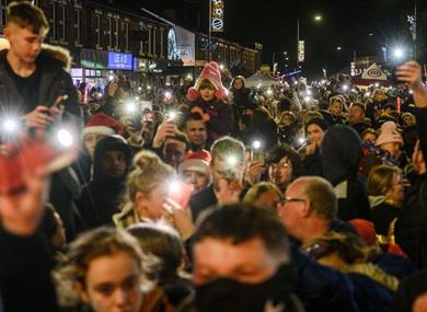 Leyland Christmas Light Switch on