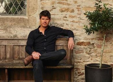 SETH LAKEMAN Accompanied by Benji Kirkpatrick & Alex Hart