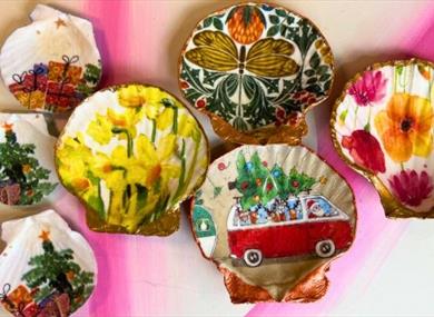 Festive Decoupage Decoration Workshop