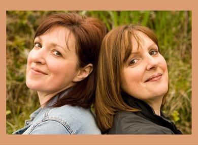 Haley Sisters with Siding Smiffy