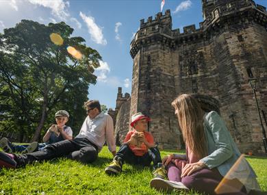 pendle witch tours lancaster castle