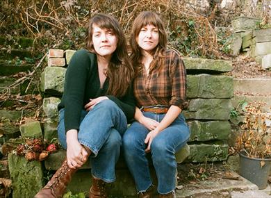 LIVE MUSIC : Mama's Broke