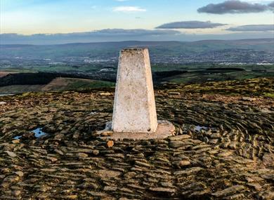 Pendle Hill Walk: Explore Lancashire's Infamous Witches' Hill.