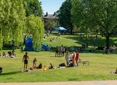 THE BIG LUNCH WINCKLEY SQUARE