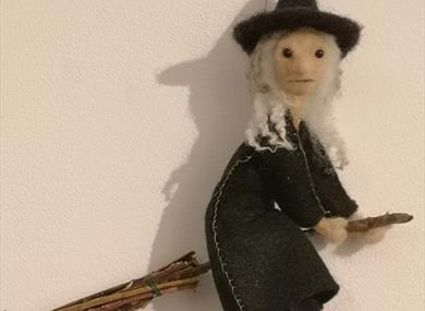 Needle Felting - Halloween Witches