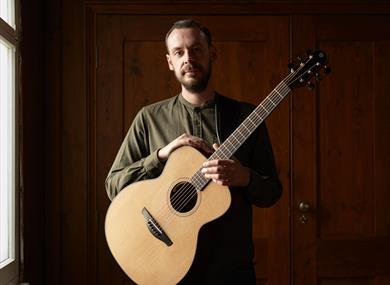 Sam Carter "Captivating Live Performances"