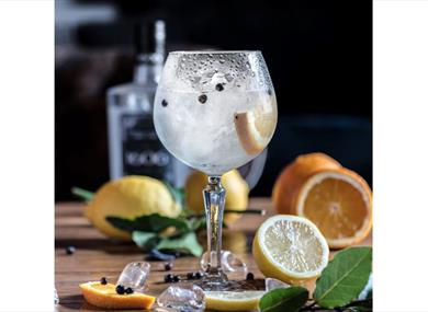 Gin with garnishes