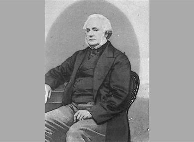 Guided Walk: Notable Residents of Winkley Square