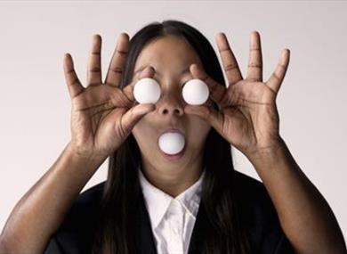 Gandini Juggling: Heka