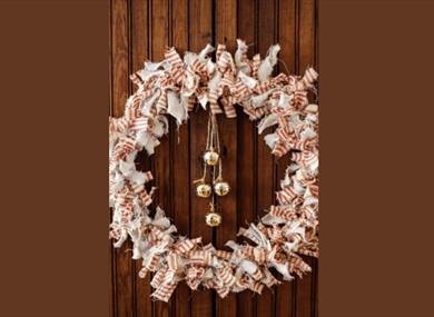 Christmas Rag Wreath Making