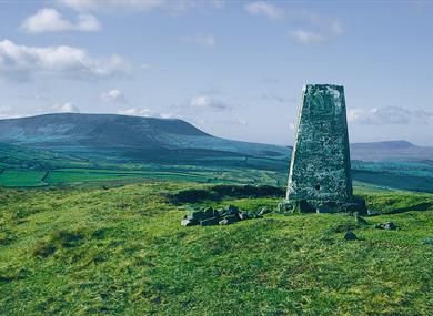 Barnoldswick Circular Walk