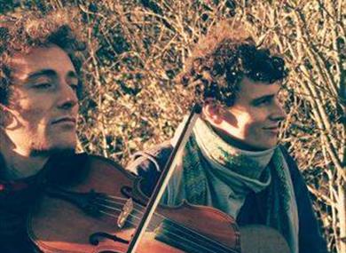 Live Music : The Brothers Gillespie