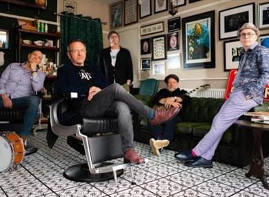 The Good Earth With Support From Polly Mellor