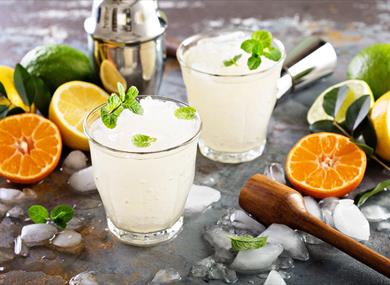 Spa with Cocktail Masterclass