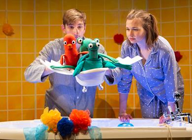 The Flying Bath by Little Angel Theatre