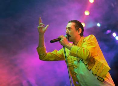 An evening of Quo & Queen
