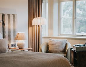 Copyright: Bob Tale.
Longridge House.