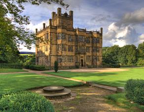 Gawthorpe Hall (NT)