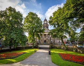 Lancaster Town Hall