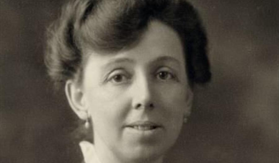 Winckley Square Women Pioneers Guided Walk
