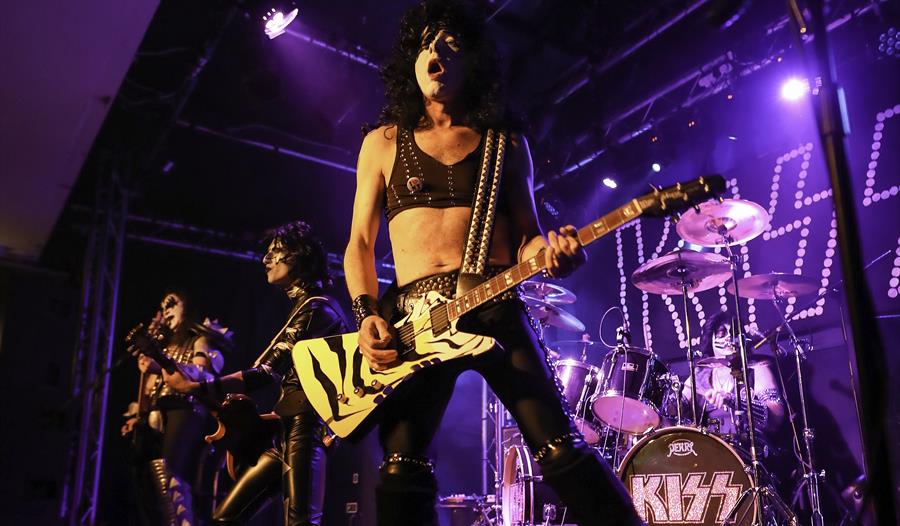 DRESSED TO KILL - 30th Anniverary