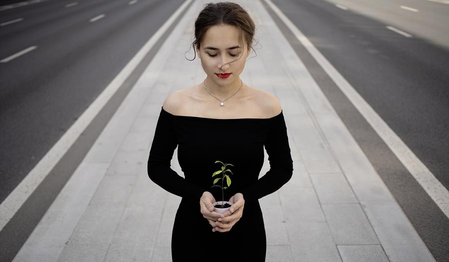 Anna Tsybuleva, Concert Pianist in Recital in Parbold