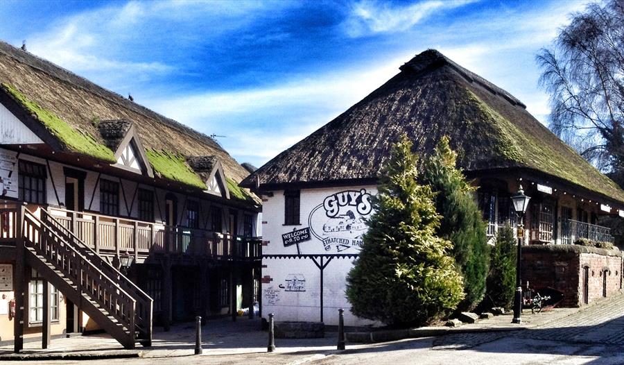 Guy’s Canalside Lodge at Guy’s Thatched Hamlet