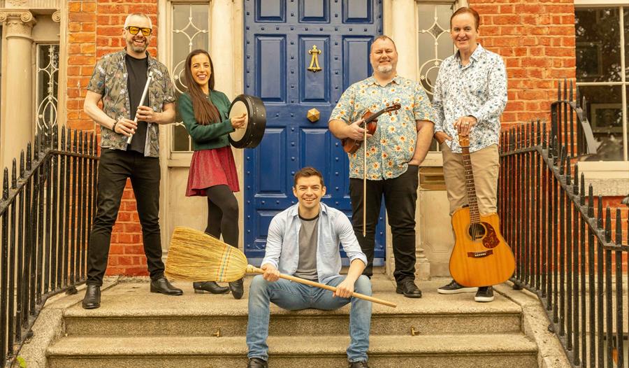 The Irish House Party - A True Taste Of An Irish House Party Live On Stage