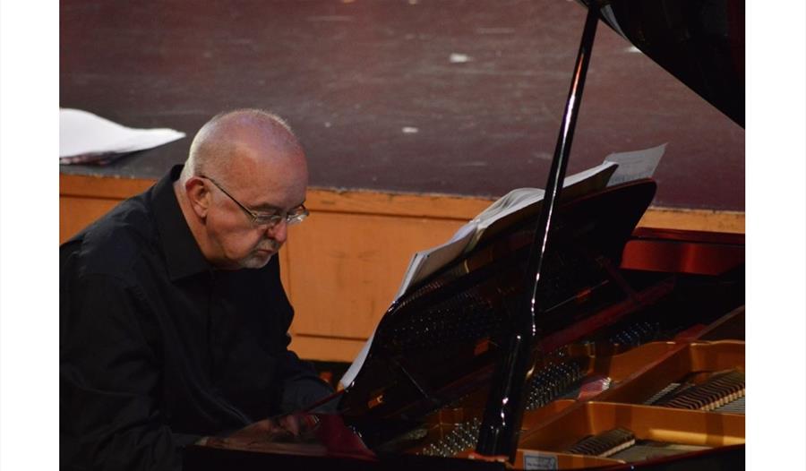 Martin Roscoe
