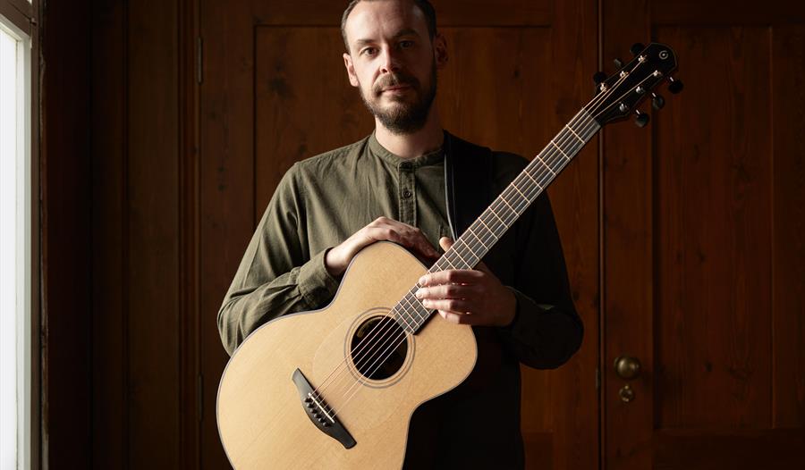 Sam Carter "Captivating Live Performances"