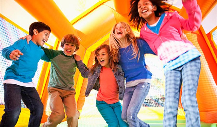 Kanteena Kids Club: Inflatable Fun!
