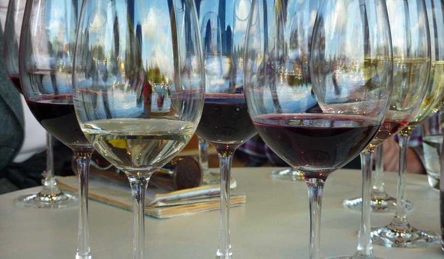 Virtual FESTIVE Food & Wine Matching Workshop - A CHRISTMAS SPECIAL (ONLINE WINE TASTING)