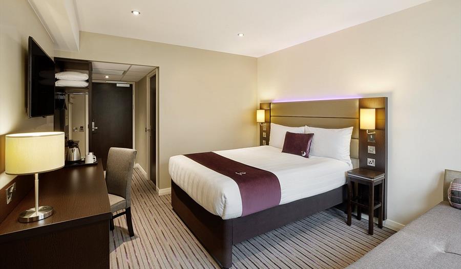 Premier Inn Blackburn South