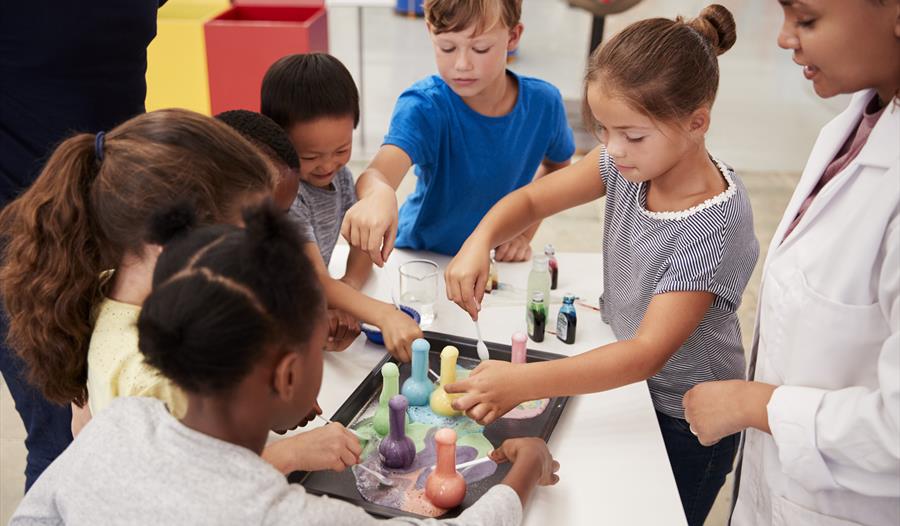 Mad Science Holiday Camp, Preston