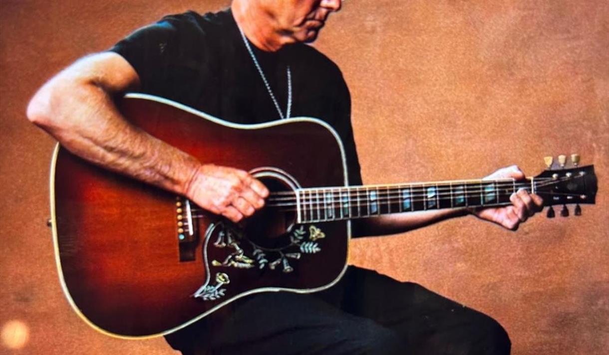 Travellers Tunes - An Evening With Steve Cradock