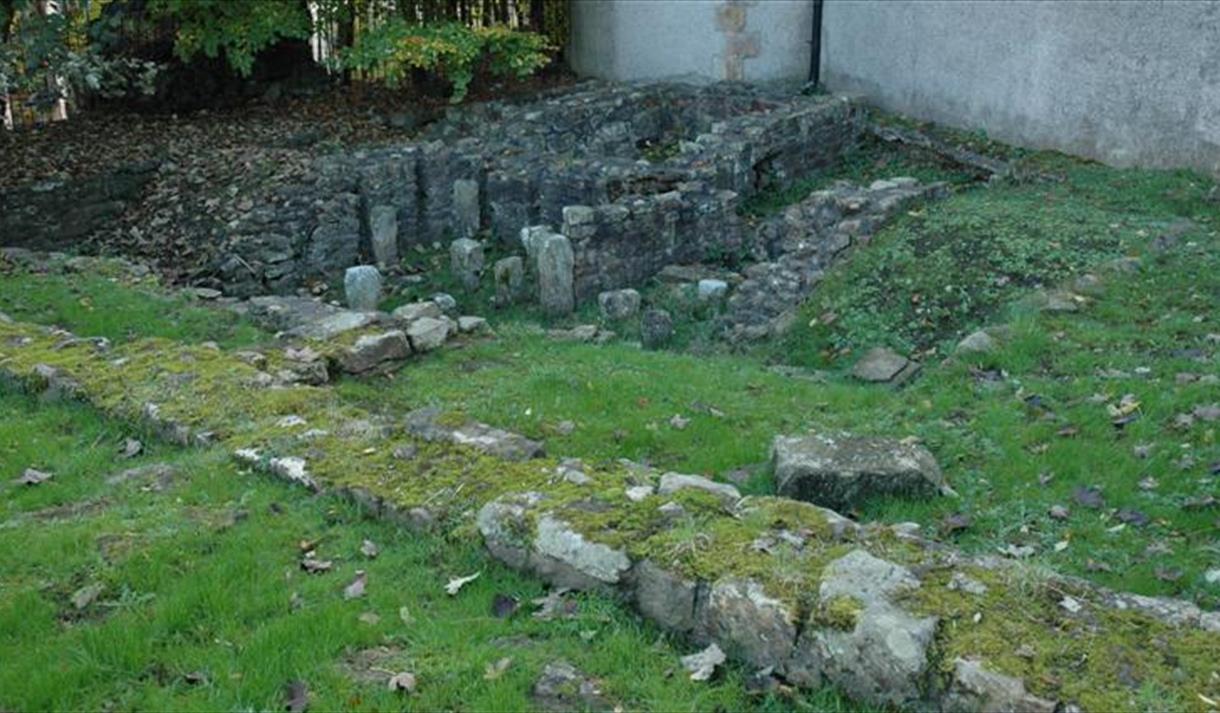 Roman Bath House and Wery Wall Remains