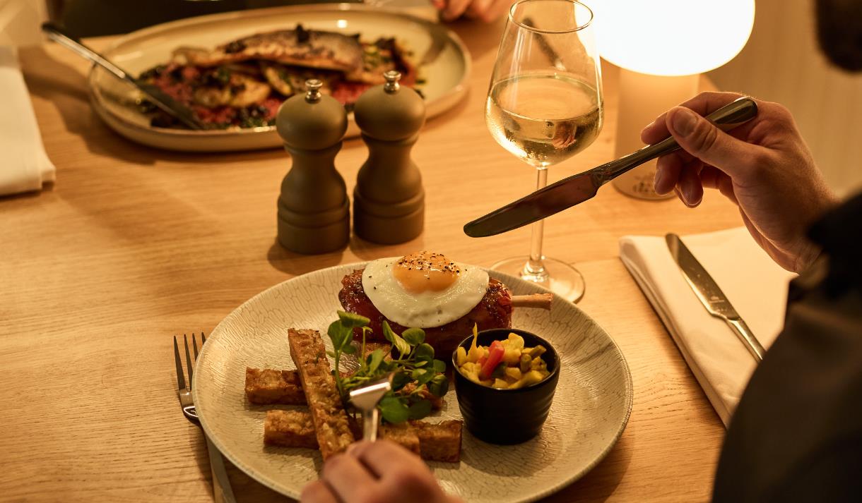 Copyright: George Ward.
Longridge House.