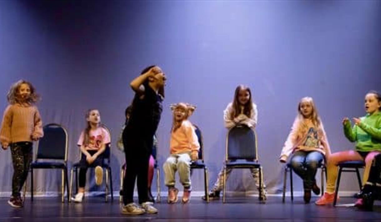 Summer Arts Award (7-13 yrs)