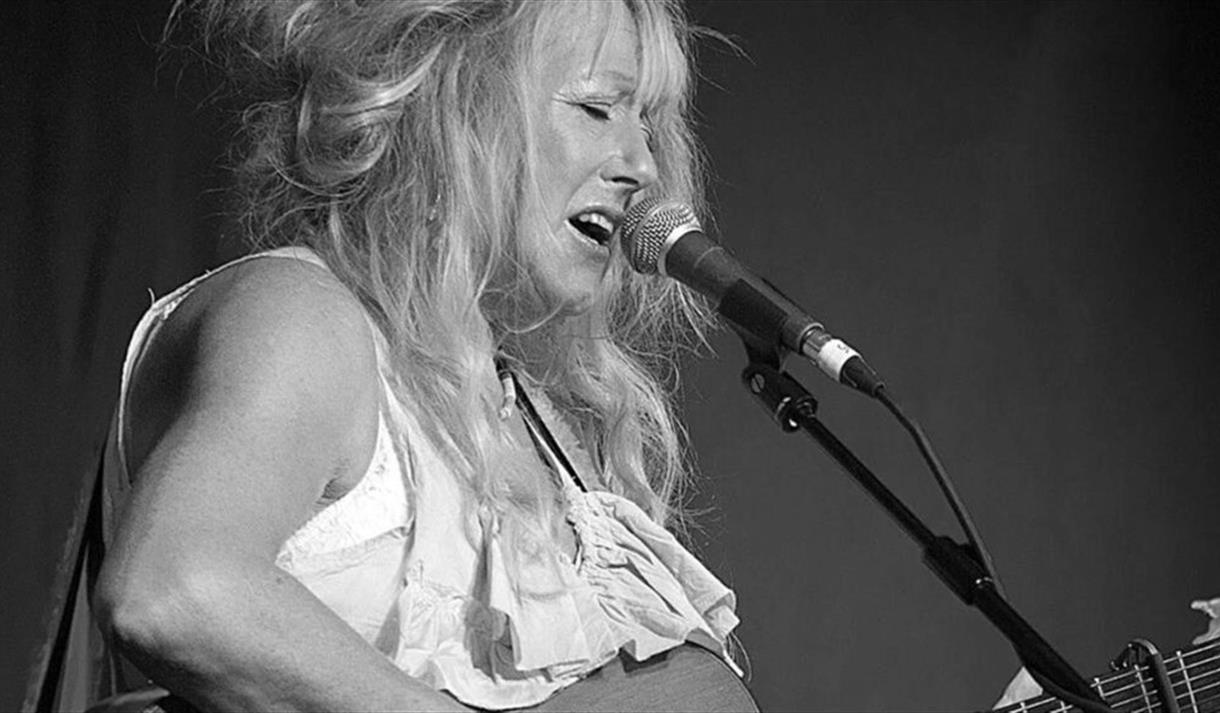 An Evening with Folk Diva Vikki Clayton