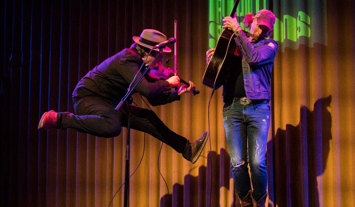 Grateful Fred's: Brooks Williams & Aaron Catlow