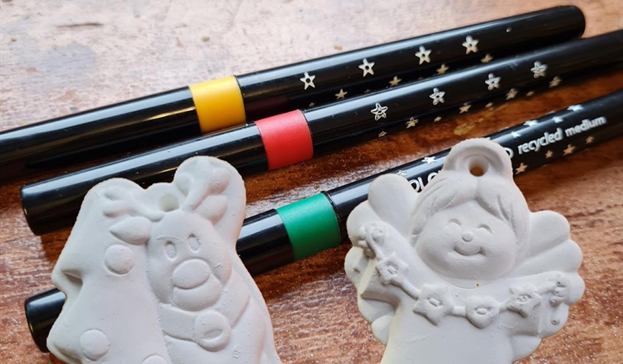 Christmassy Crafts at the Castle