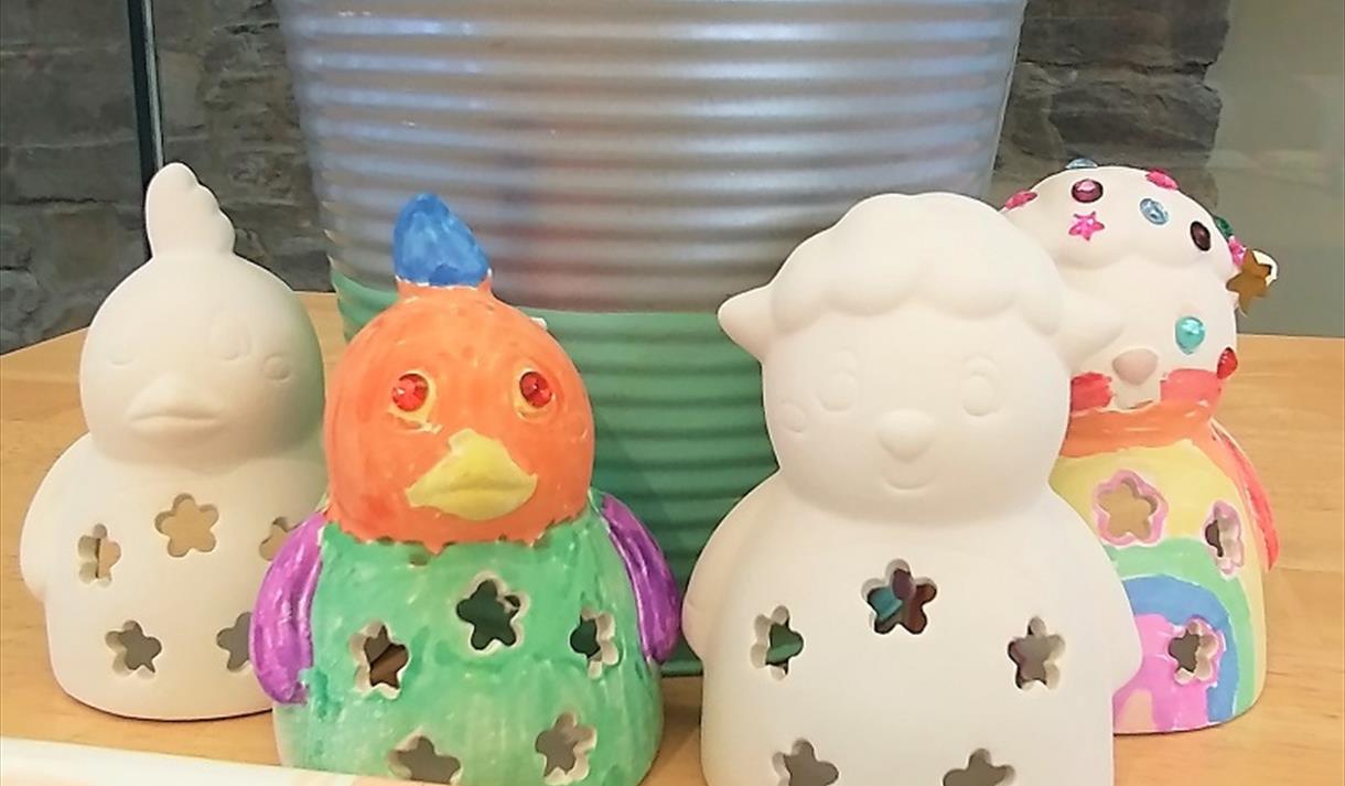 Egg-cellent Easter Holiday Crafts