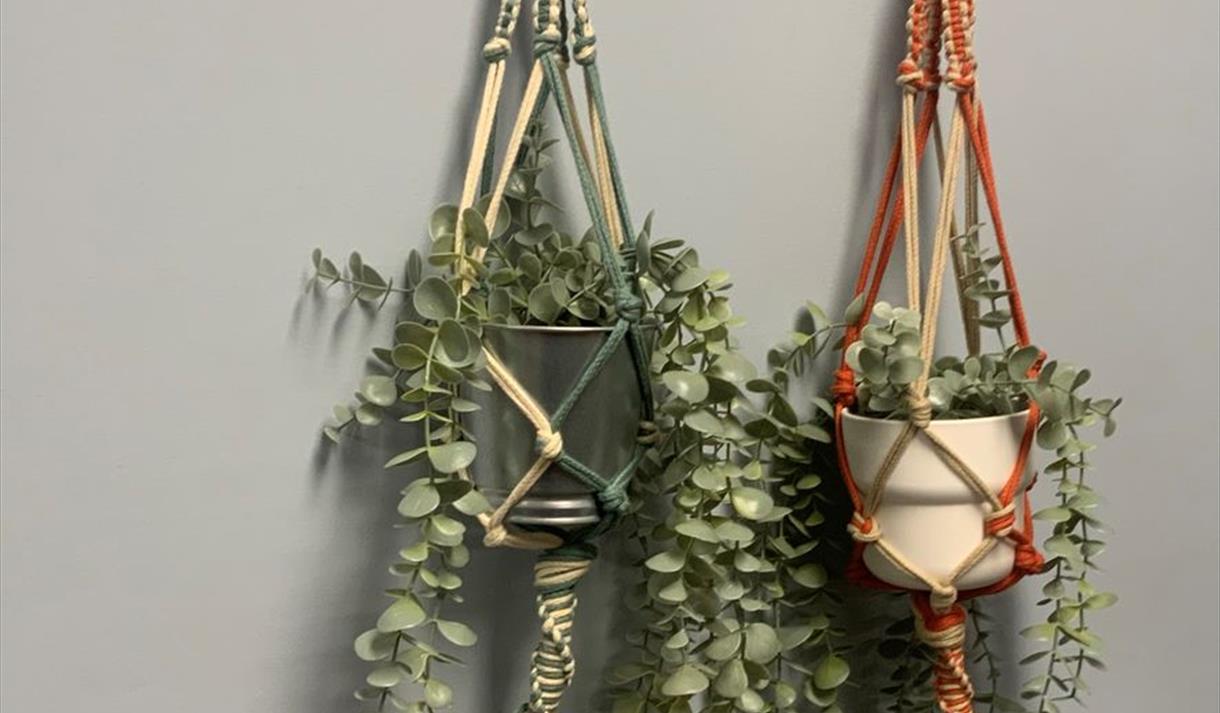Create with Caroline: Macrame Pot Holders